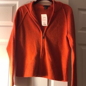 Sweater med zipper in front long sleeve 70%lambs wool 20%Angora 10%Nylon